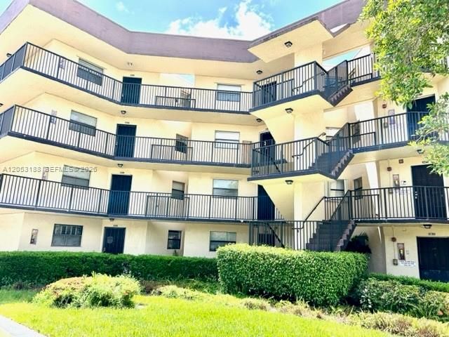 En Venta: $229,000 (2 camas, 2 baños, 1120 Pies cuadrados)