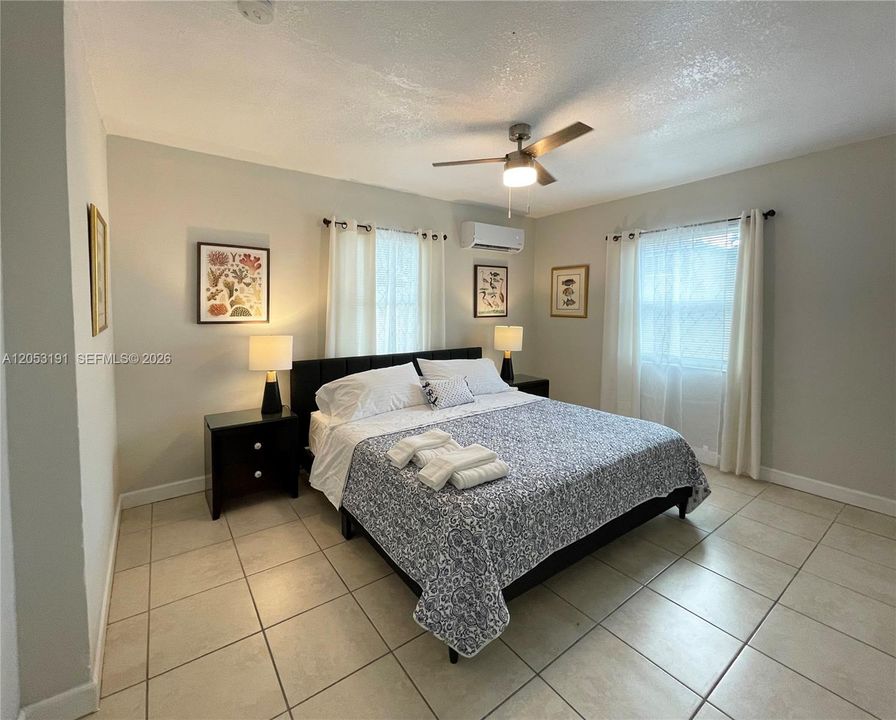 For Rent: $2,200 (2 beds, 1 baths, 1664 Square Feet)