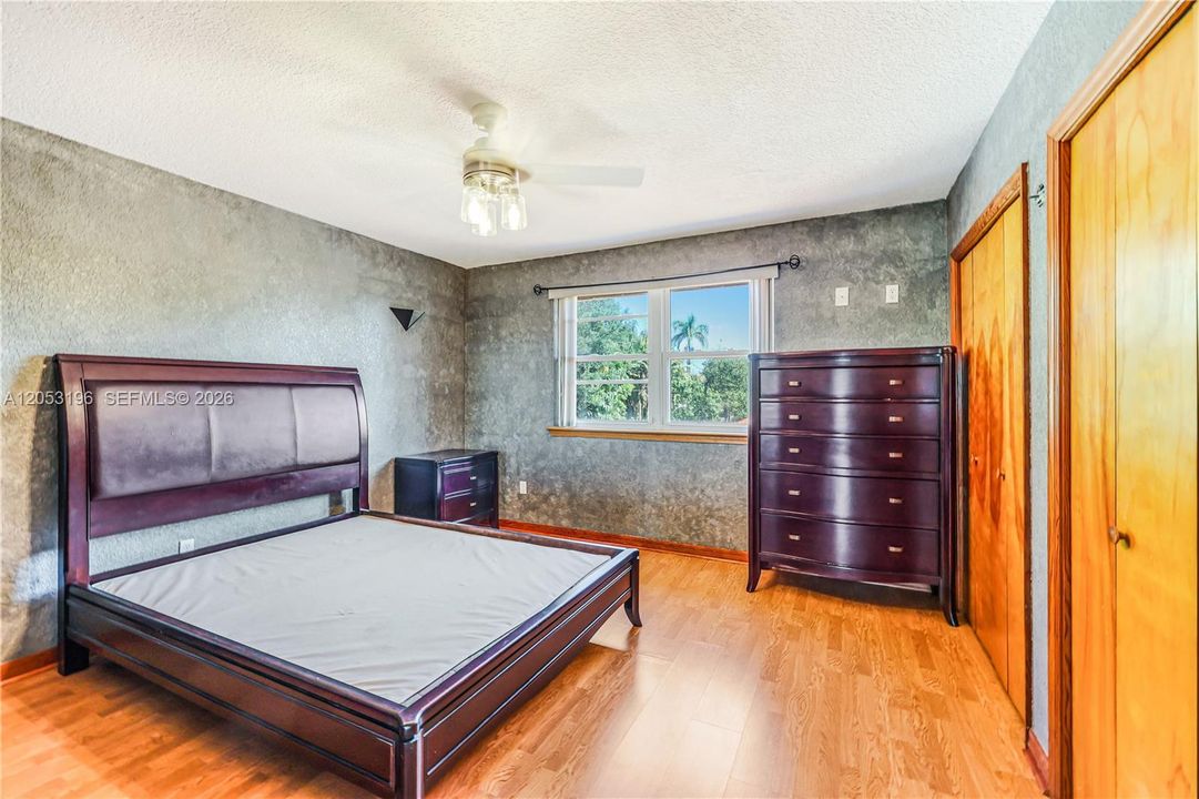 В аренду: $4,500 (4 спален, 4 ванн, 3871 Квадратных фут)