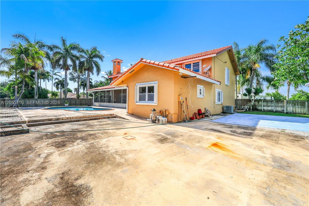 В аренду: $4,500 (4 спален, 4 ванн, 3871 Квадратных фут)