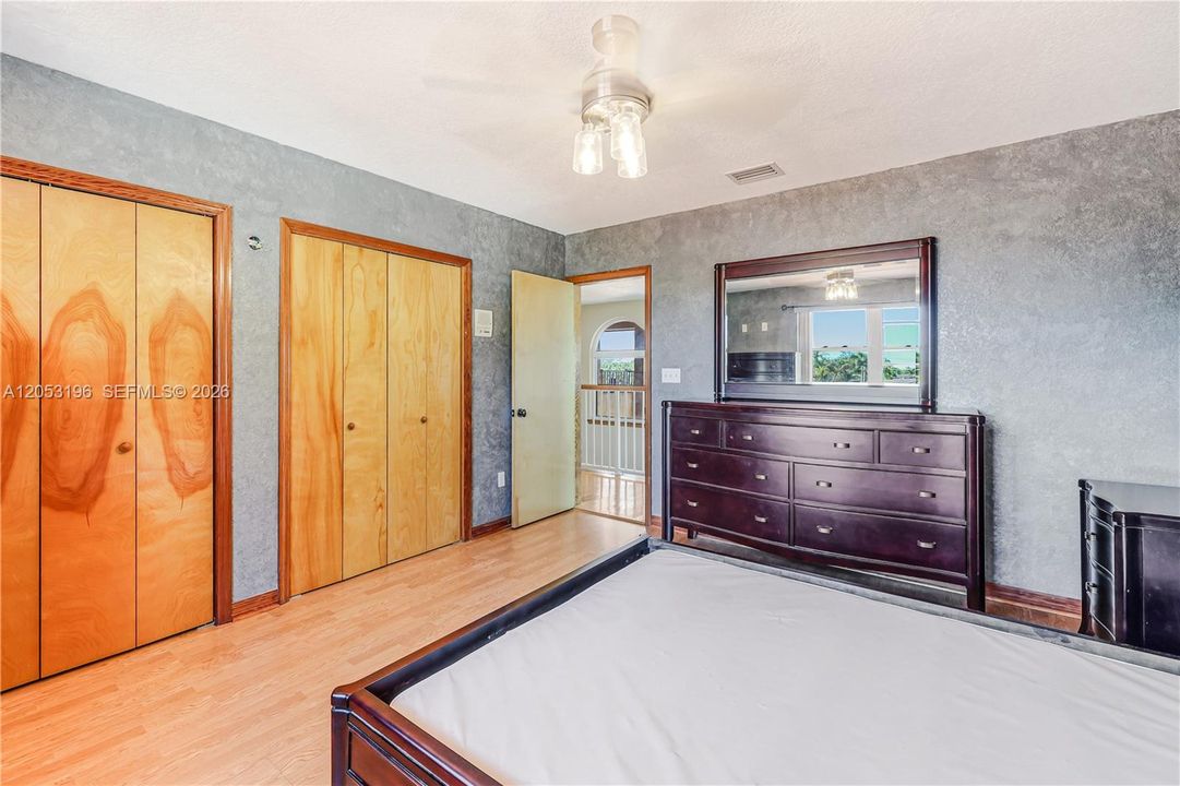 В аренду: $4,500 (4 спален, 4 ванн, 3871 Квадратных фут)