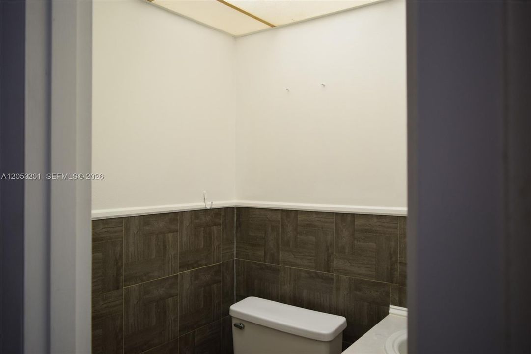 На продажу: $99,900 (1 спален, 1 ванн, 662 Квадратных фут)