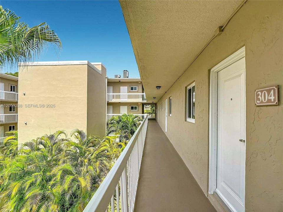 En Venta: $249,000 (1 camas, 1 baños, 712 Pies cuadrados)