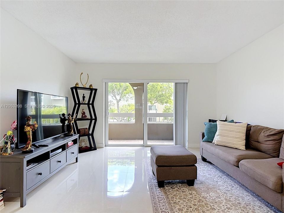 En Venta: $249,000 (1 camas, 1 baños, 712 Pies cuadrados)