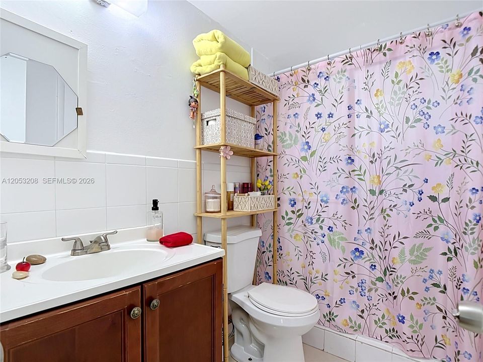 En Venta: $249,000 (1 camas, 1 baños, 712 Pies cuadrados)