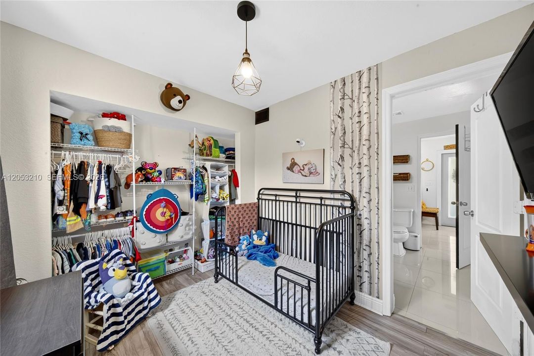For Sale: $685,000 (4 beds, 2 baths, 1690 Square Feet)