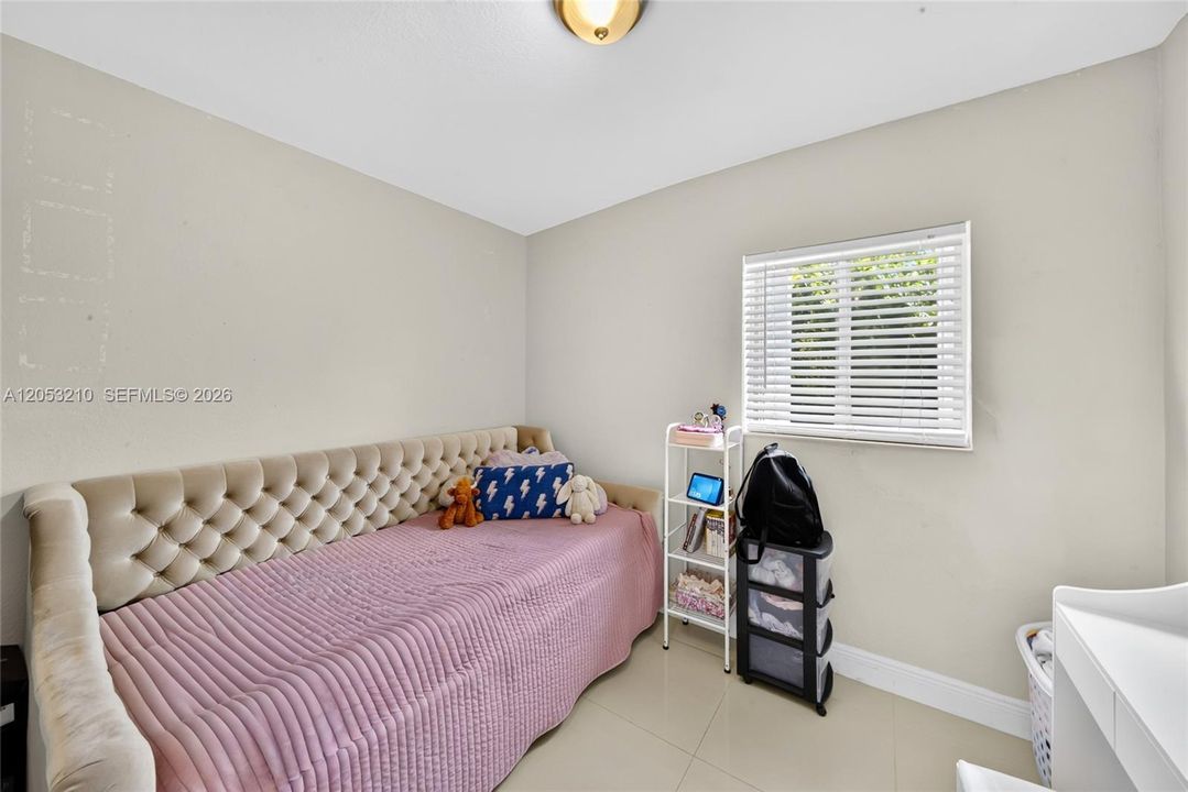 For Sale: $685,000 (4 beds, 2 baths, 1690 Square Feet)