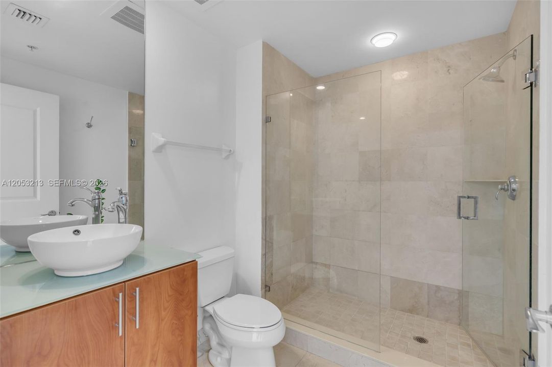 В аренду: $3,200 (2 спален, 2 ванн, 1072 Квадратных фут)
