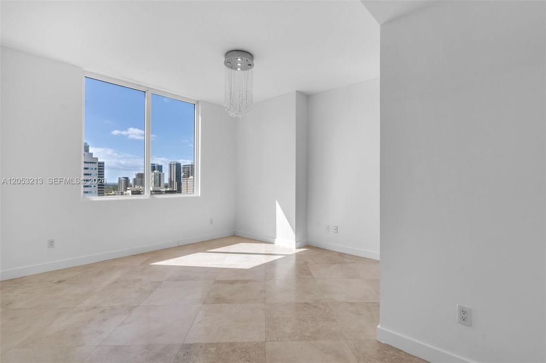 В аренду: $3,200 (2 спален, 2 ванн, 1072 Квадратных фут)