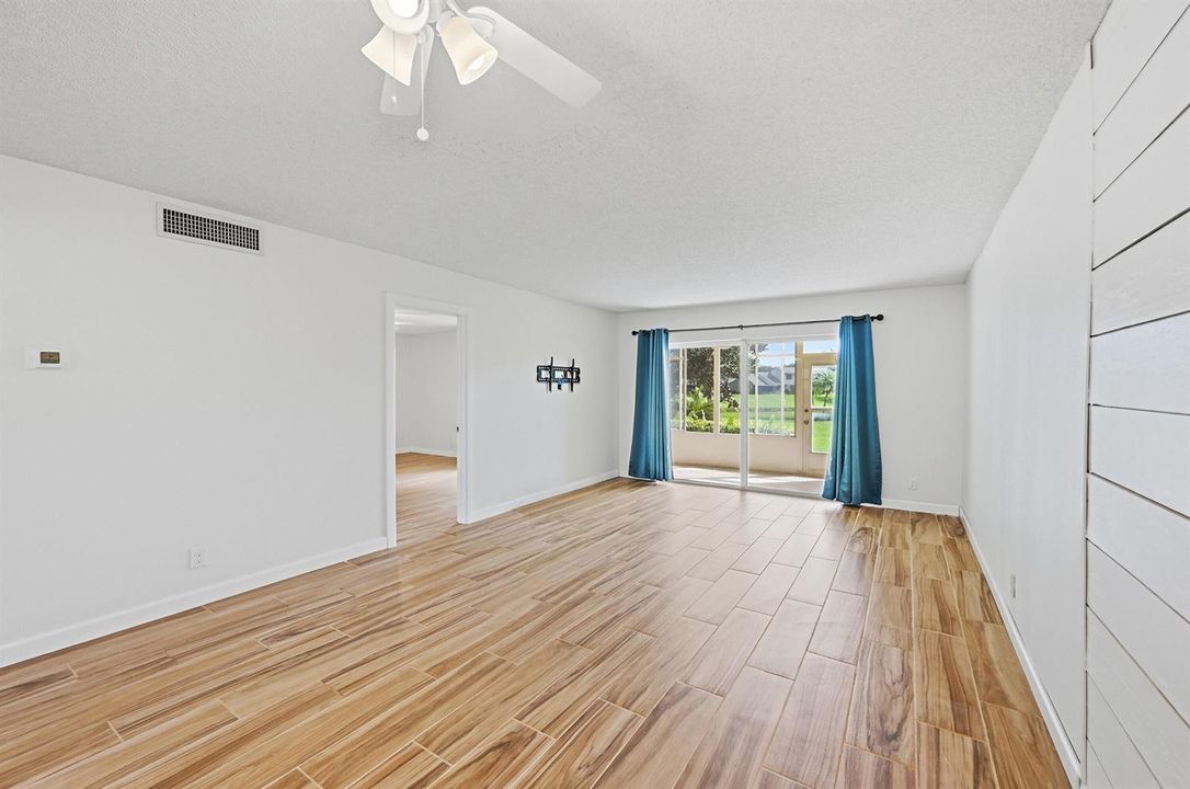 09_living room