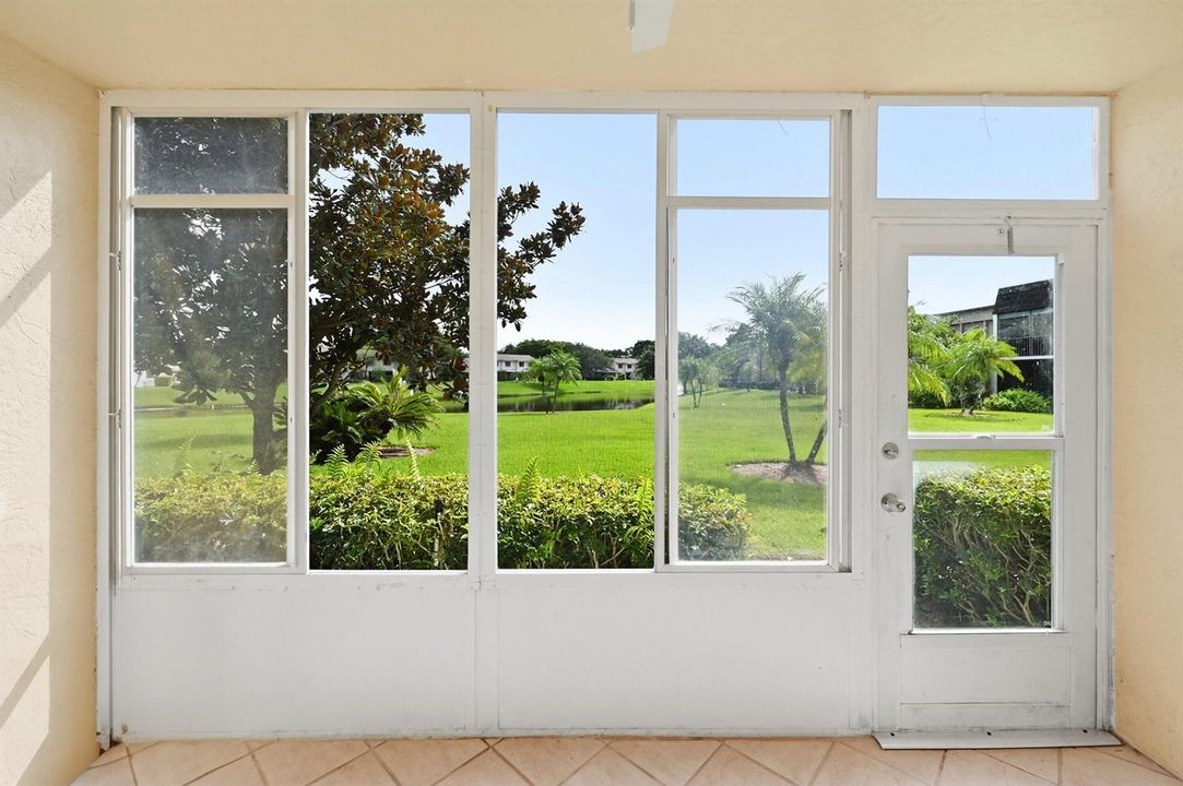 25_sun room