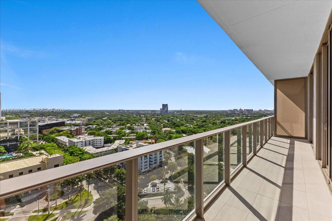 For Rent: $10,000 (2 beds, 2 baths, 845 Square Feet)