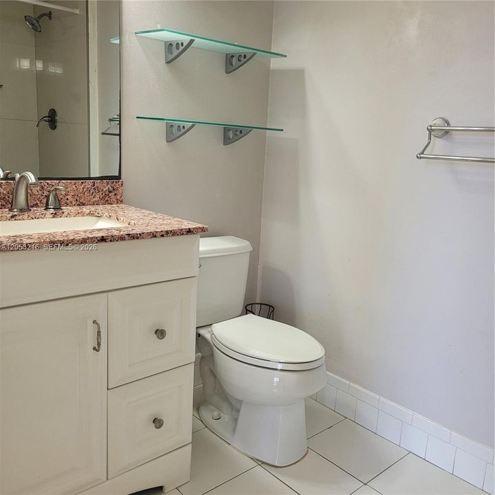 For Rent: $2,500 (3 beds, 2 baths, 1124 Square Feet)