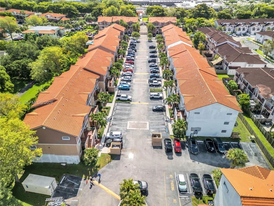 В аренду: $2,600 (3 спален, 2 ванн, 1400 Квадратных фут)