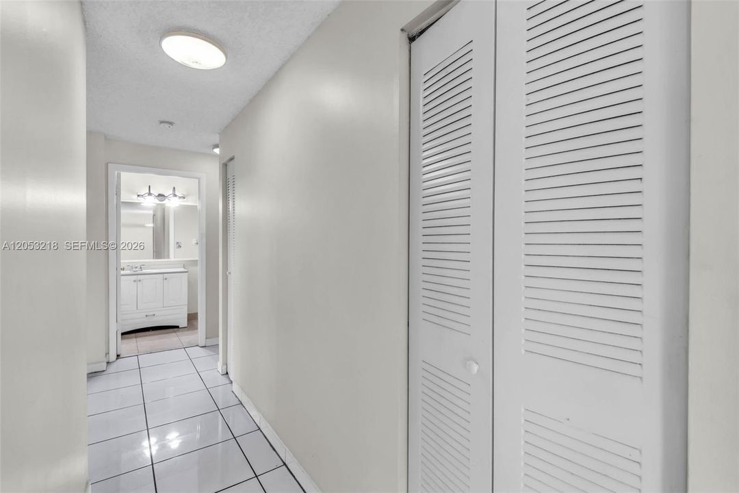 В аренду: $2,600 (3 спален, 2 ванн, 1400 Квадратных фут)