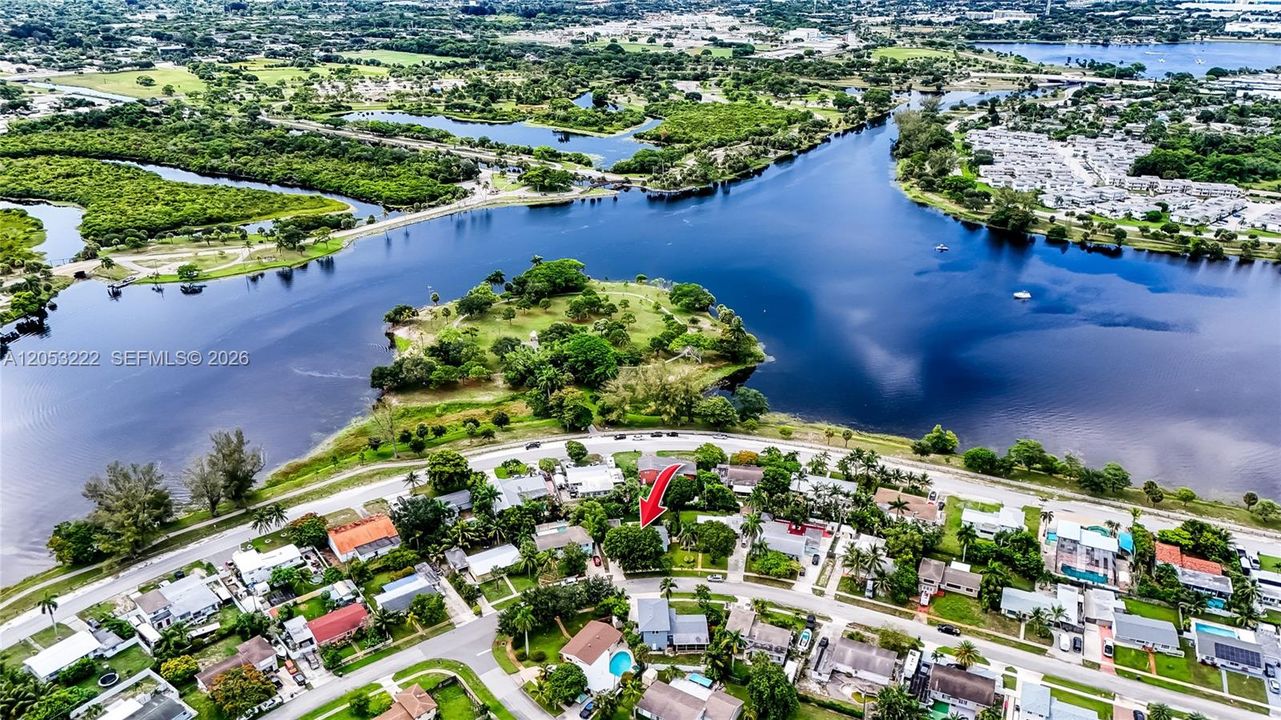На продажу: $498,000 (3 спален, 2 ванн, 1218 Квадратных фут)