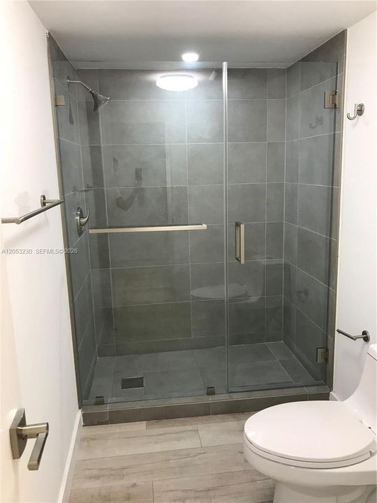В аренду: $3,400 (3 спален, 2 ванн, 1707 Квадратных фут)