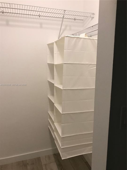 В аренду: $3,400 (3 спален, 2 ванн, 1707 Квадратных фут)