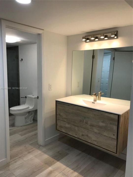 В аренду: $3,400 (3 спален, 2 ванн, 1707 Квадратных фут)