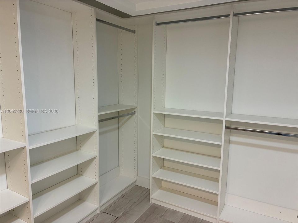 В аренду: $3,400 (3 спален, 2 ванн, 1707 Квадратных фут)