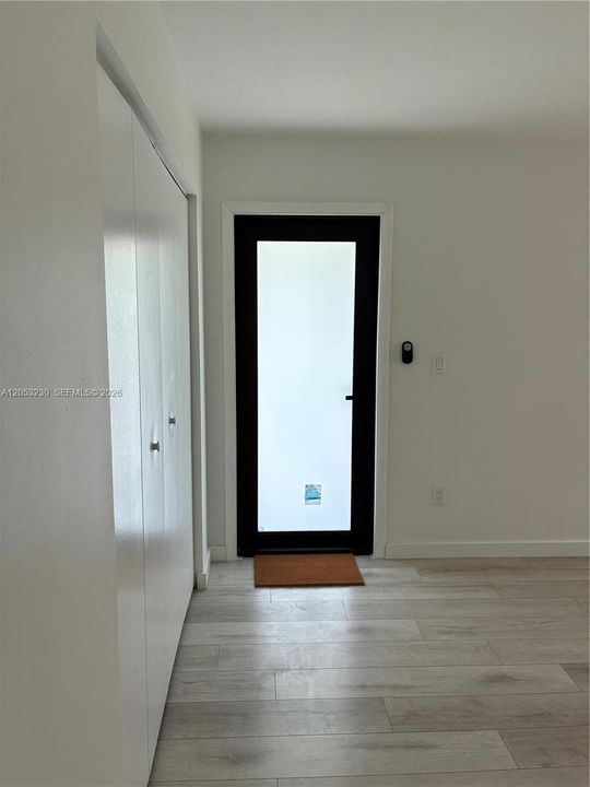 В аренду: $3,400 (3 спален, 2 ванн, 1707 Квадратных фут)