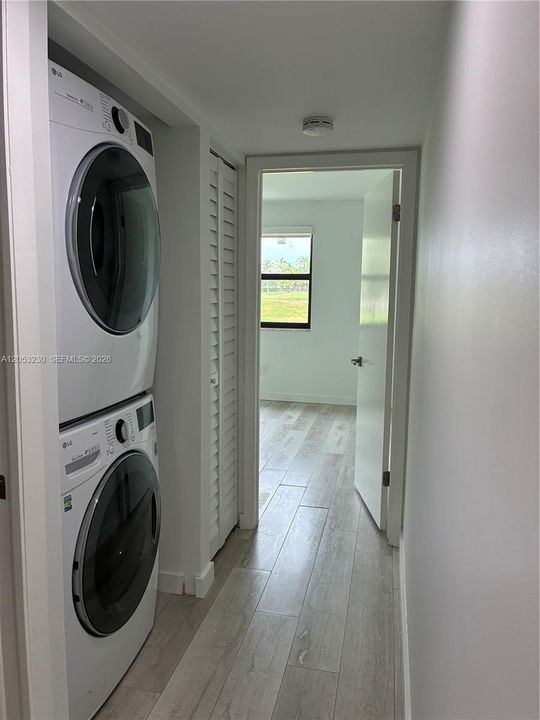 В аренду: $3,400 (3 спален, 2 ванн, 1707 Квадратных фут)