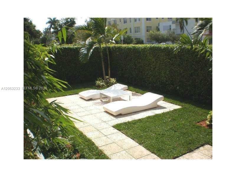 For Rent: $1,600 (0 beds, 1 baths, 452 Square Feet)