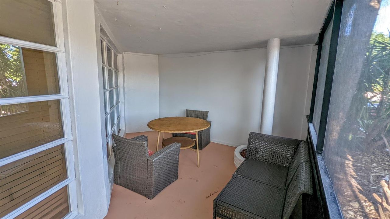 Screened Patio / Outdoor Living Room