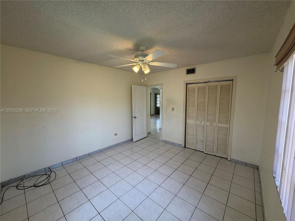For Sale: $475,000 (3 beds, 2 baths, 1420 Square Feet)