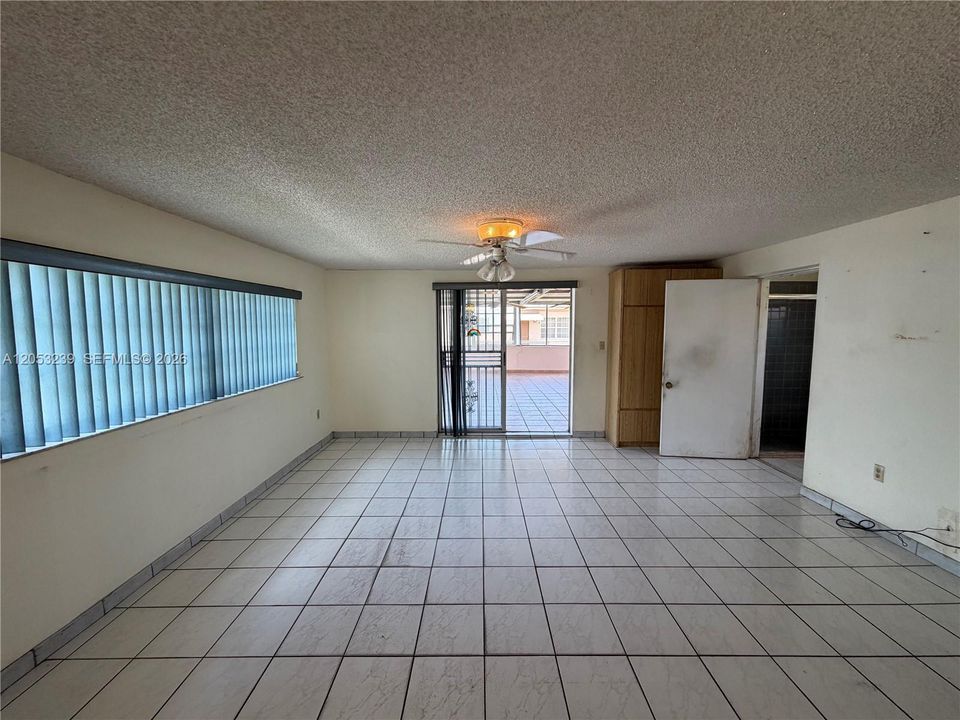 For Sale: $475,000 (3 beds, 2 baths, 1420 Square Feet)