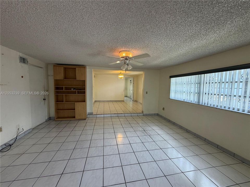 For Sale: $475,000 (3 beds, 2 baths, 1420 Square Feet)