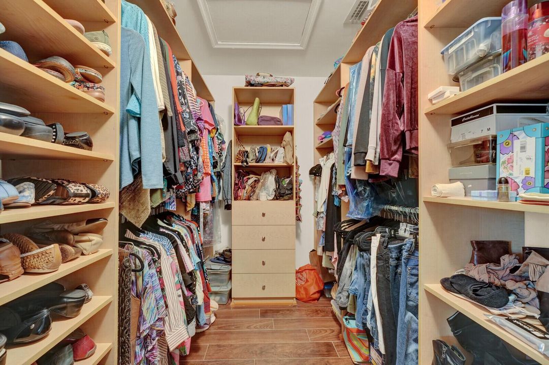 Walk in Closet