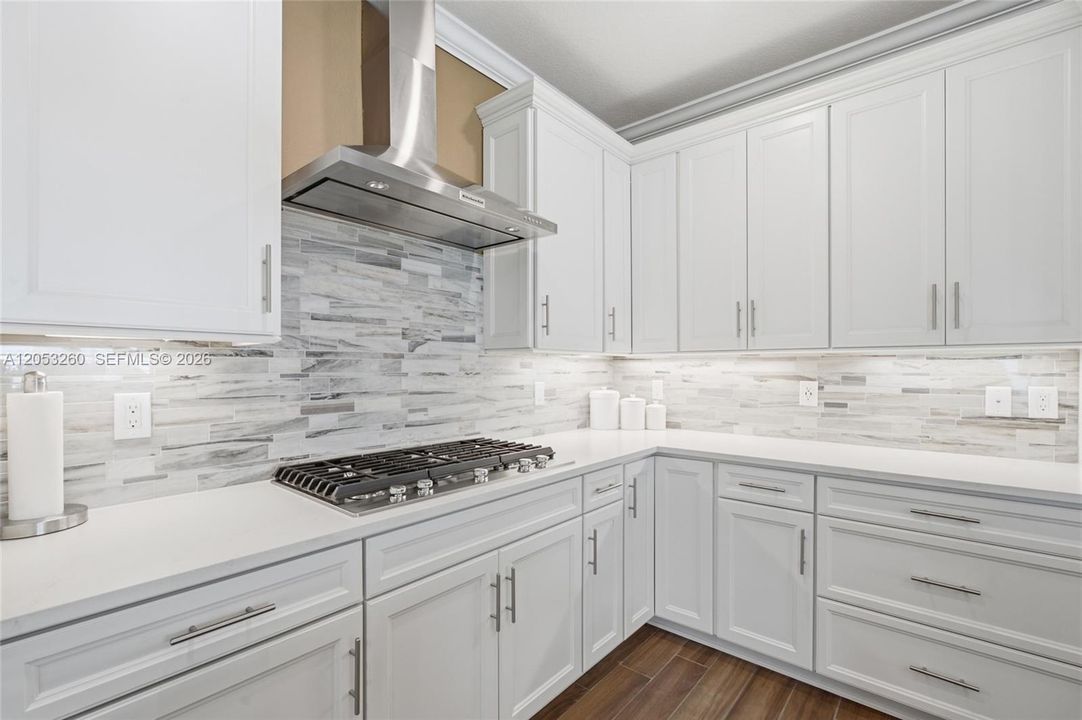 Activo con contrato: $579,000 (3 camas, 2 baños, 1934 Pies cuadrados)