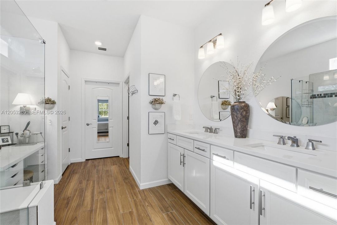 Activo con contrato: $579,000 (3 camas, 2 baños, 1934 Pies cuadrados)