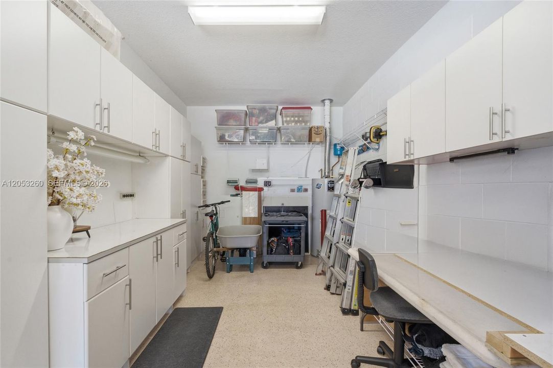 Activo con contrato: $579,000 (3 camas, 2 baños, 1934 Pies cuadrados)