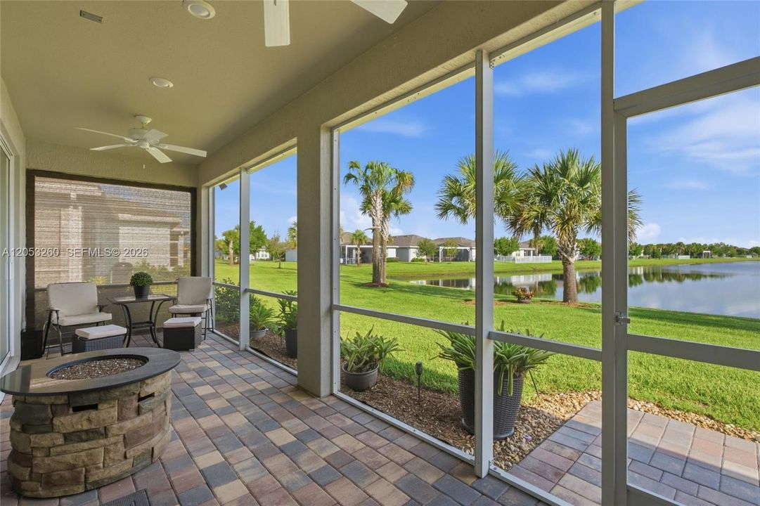 Activo con contrato: $579,000 (3 camas, 2 baños, 1934 Pies cuadrados)