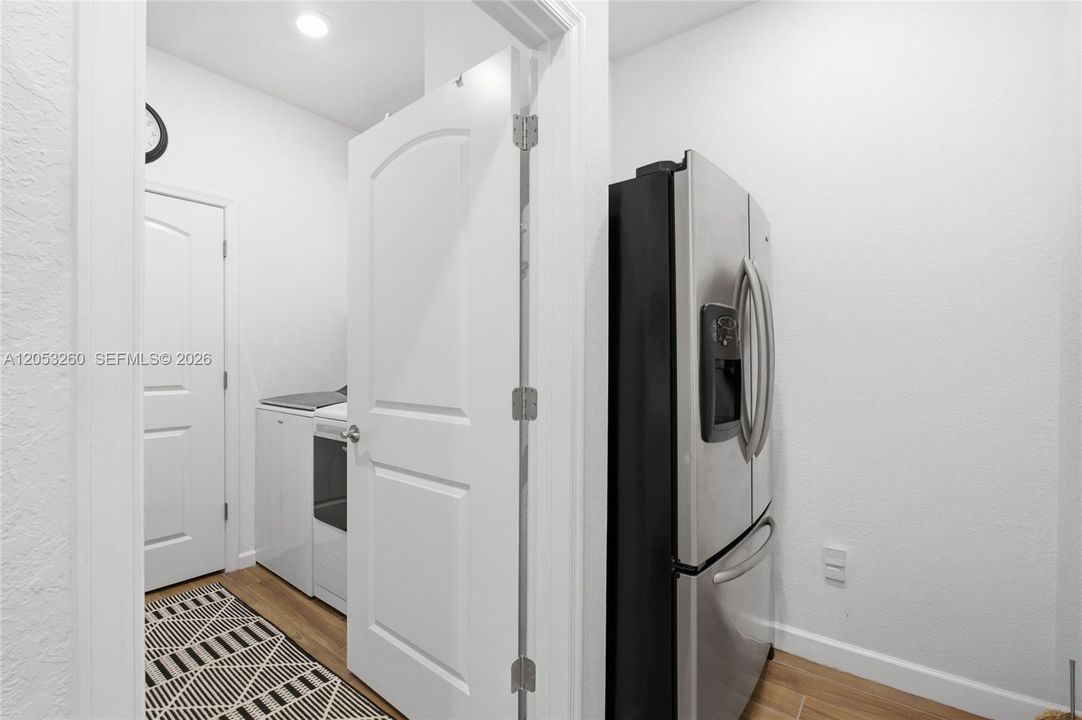 Activo con contrato: $579,000 (3 camas, 2 baños, 1934 Pies cuadrados)