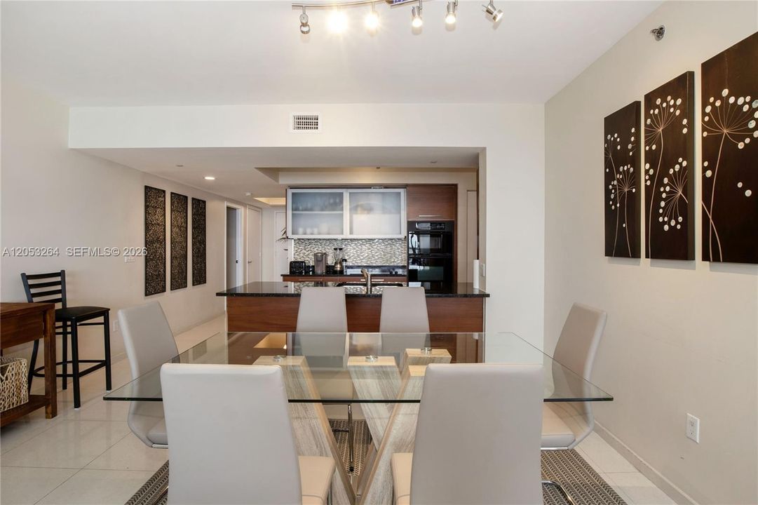 For Sale: $1,450,000 (3 beds, 3 baths, 1675 Square Feet)