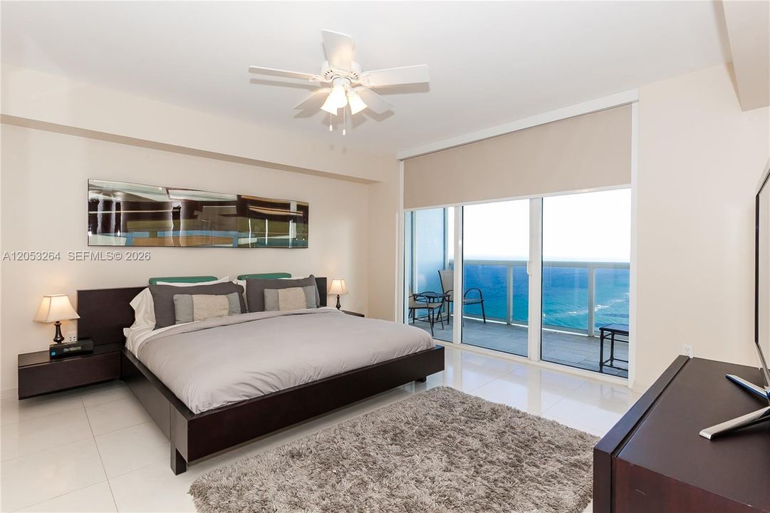For Sale: $1,450,000 (3 beds, 3 baths, 1675 Square Feet)