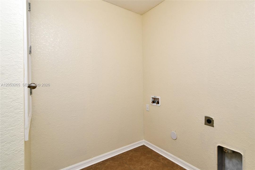 En Venta: $324,900 (3 camas, 2 baños, 0 Pies cuadrados)