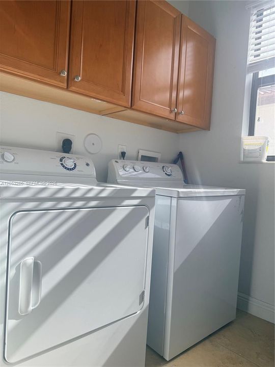For Rent: $7,200 (4 beds, 3 baths, 2548 Square Feet)