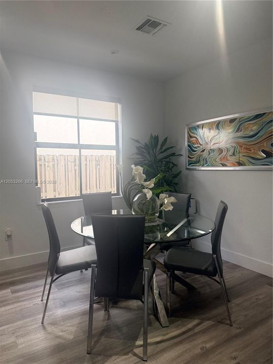 For Rent: $7,200 (4 beds, 3 baths, 2548 Square Feet)