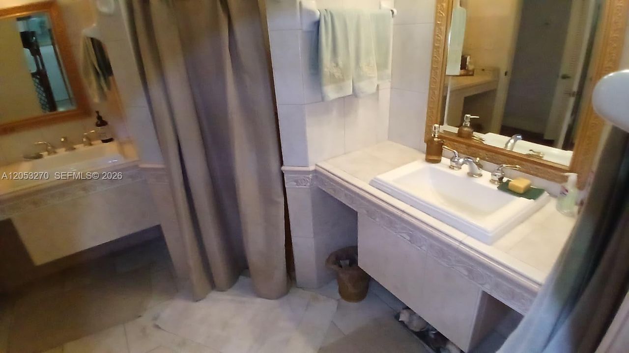 En Venta: $359,900 (4 camas, 3 baños, 0 Pies cuadrados)