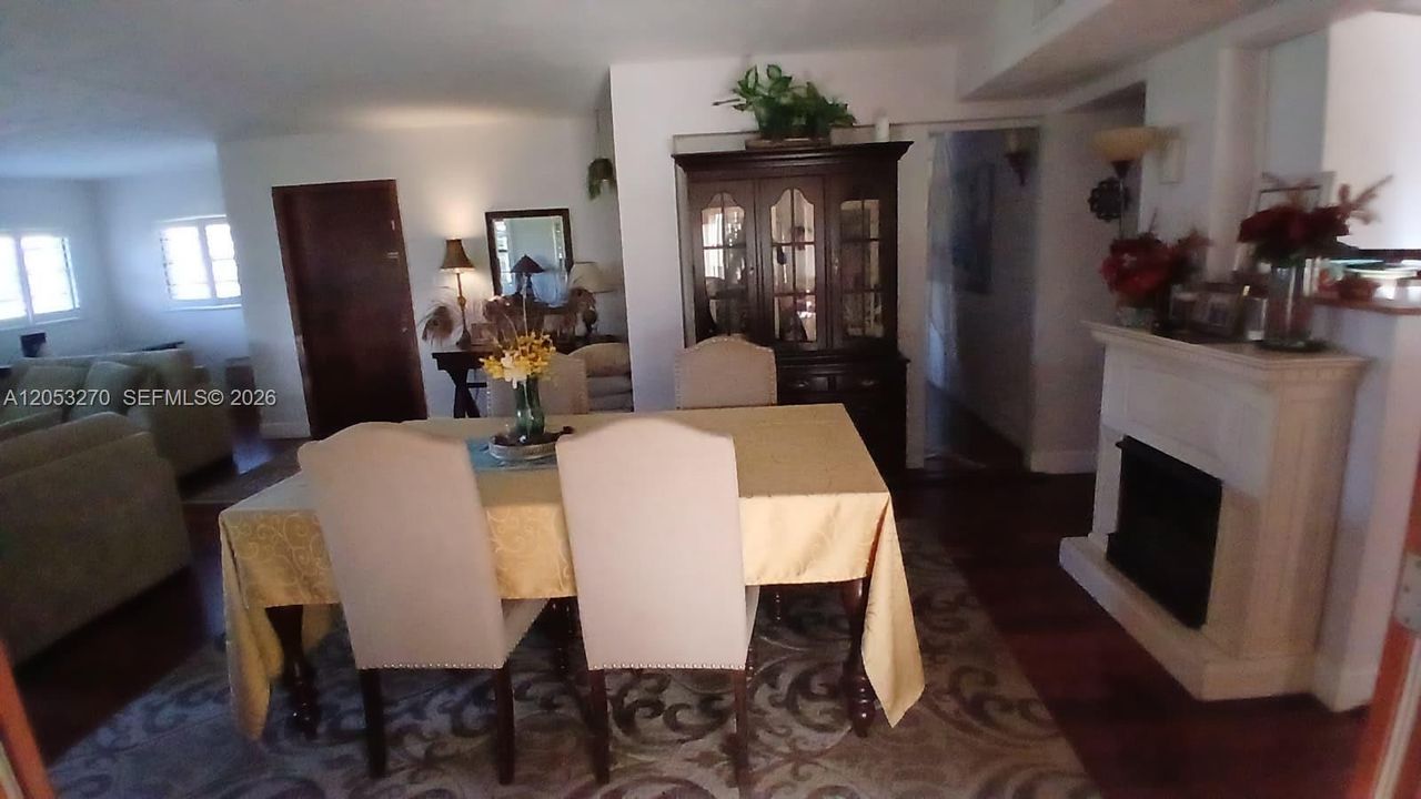 En Venta: $359,900 (4 camas, 3 baños, 0 Pies cuadrados)