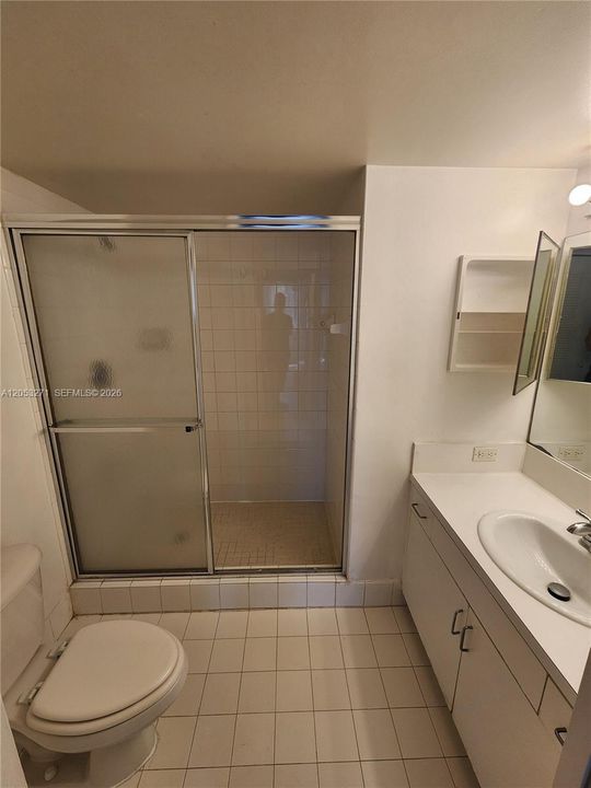 En Venta: $249,800 (2 camas, 2 baños, 966 Pies cuadrados)