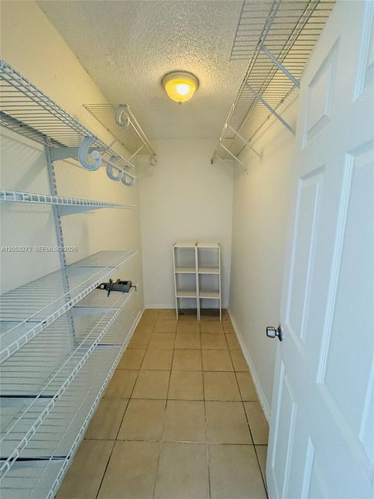 Upstairs Shared Bathroom