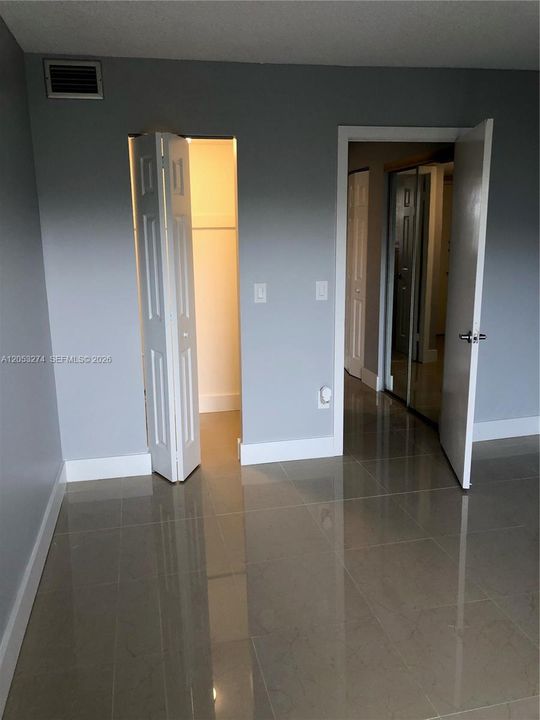 В аренду: $1,825 (1 спален, 1 ванн, 715 Квадратных фут)