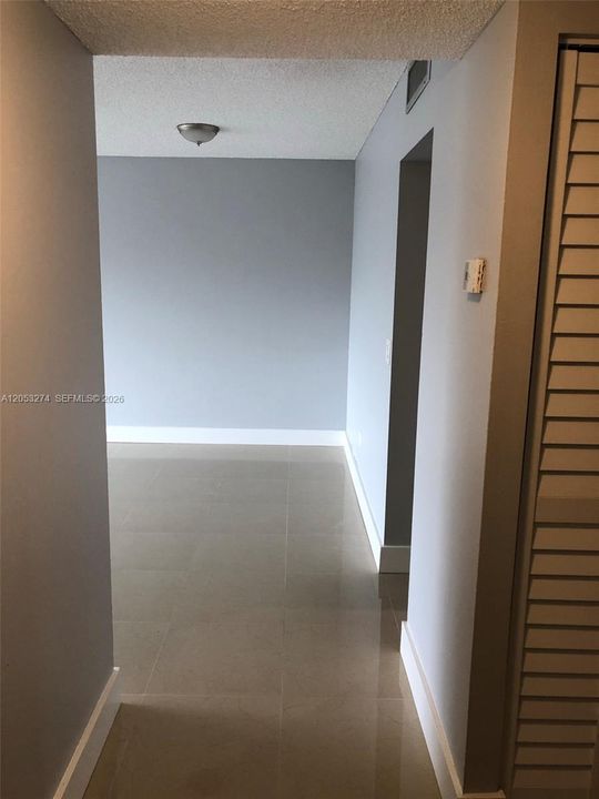 В аренду: $1,825 (1 спален, 1 ванн, 715 Квадратных фут)