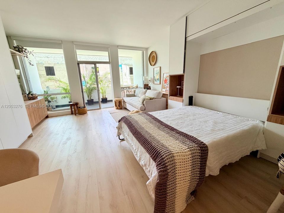 На продажу: $315,000 (0 спален, 1 ванн, 450 Квадратных фут)