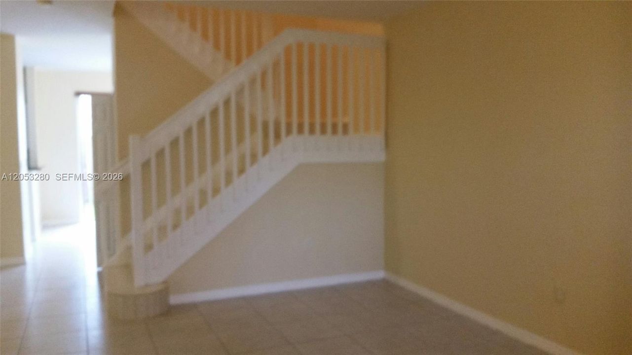 В аренду: $3,000 (3 спален, 2 ванн, 1461 Квадратных фут)